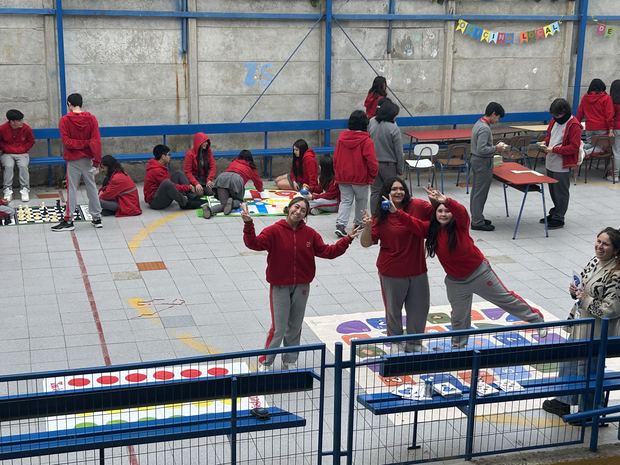 ¡Celebramos el Día de la Convivencia Escolar en el Colegio H.F. Camilo Henríquez! 2025 - 494513196_1159428349313489_5885481621929242101_n.jpg